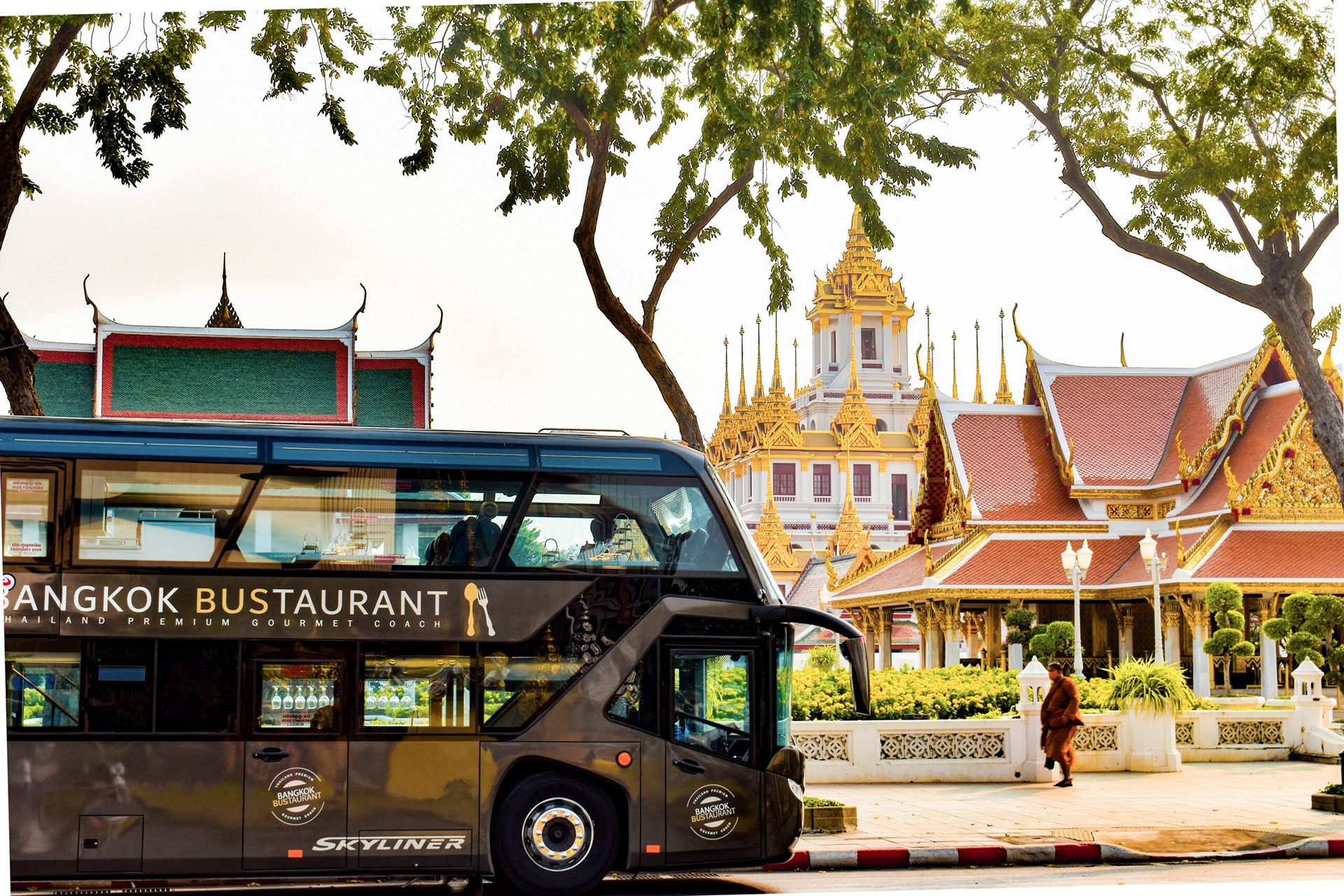 Bangkok bustaurant exterior (2).jpg